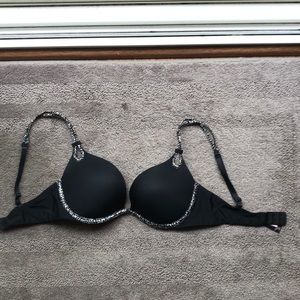 Victoria Secret bra size 32D